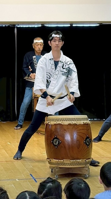 2026荏田南幼稚園誕生会での和太鼓演奏の様子2