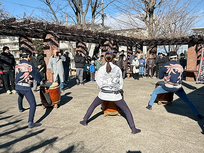 2026田園青葉台住宅餅つき大会での和太鼓演奏の様子1