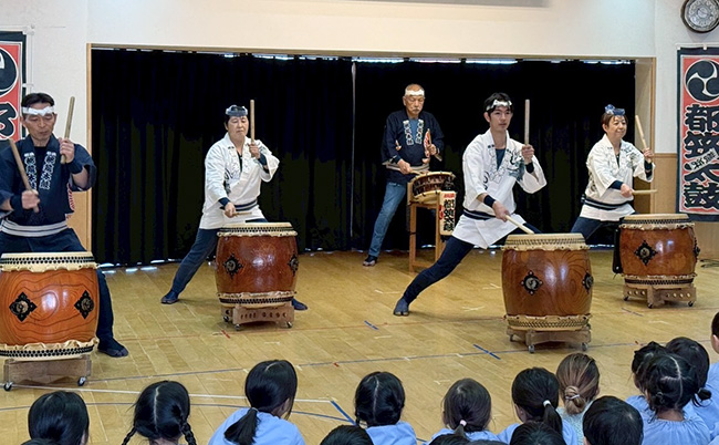 2026荏田南幼稚園誕生会での和太鼓演奏の様子7