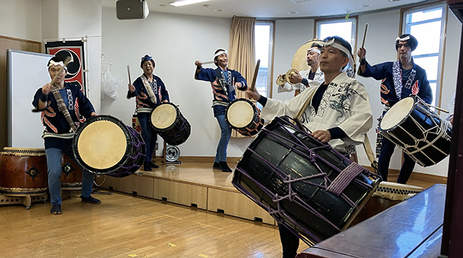2025社会福祉法人瀬谷ハートでの和太鼓演奏の様子1