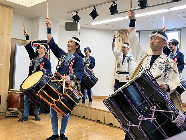2025社会福祉法人瀬谷ハートでの和太鼓演奏の様子3
