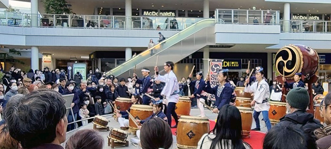 202601たまプラーザテラスでの和太鼓演奏の様子3
